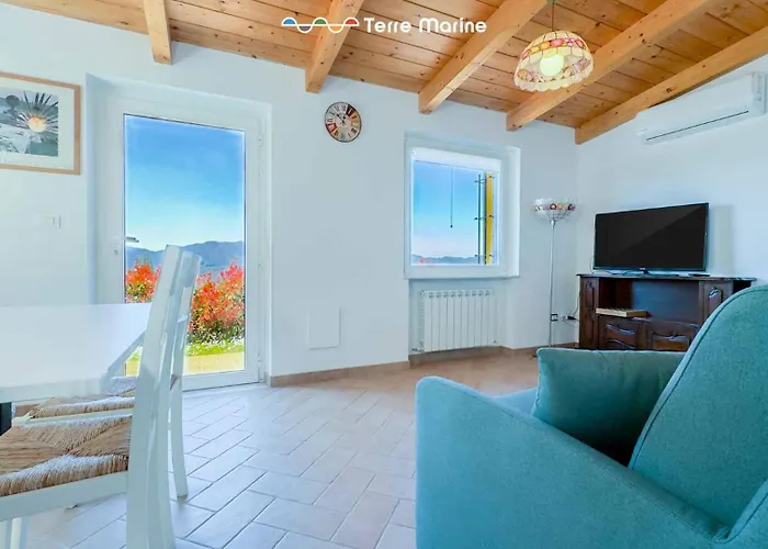 Degli Ulivi, Terre Marine Tatil Evi